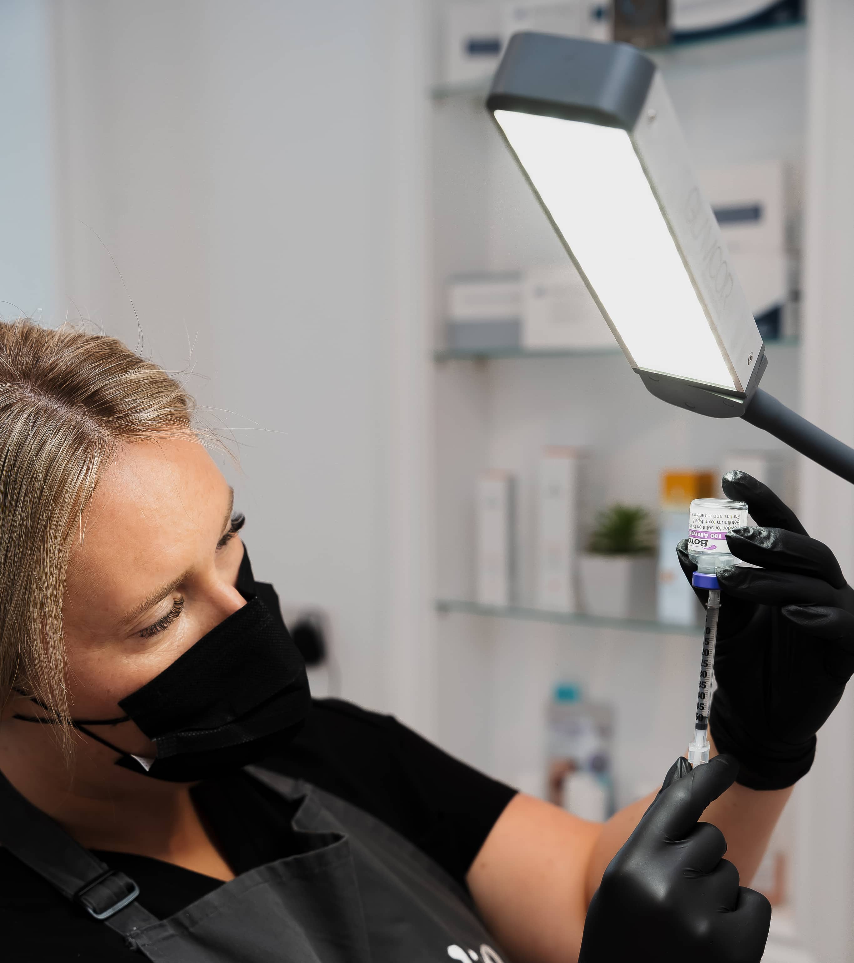 Naomi Cucchi performing an aesthetic injectable treatment at VISO Clinic, Bournemouth